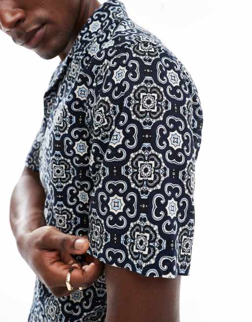 ONLY & SONS camp collar shirt with tile paisley print in navy, 2 of 4