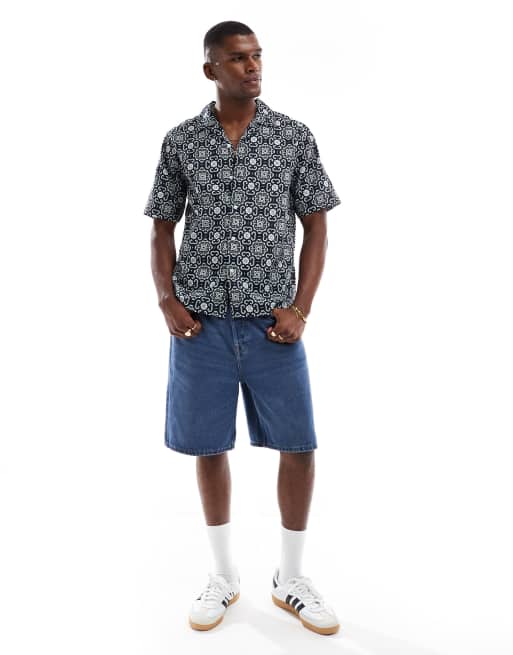 ONLY & SONS camp collar shirt with tile paisley print in navy, 3 of 4