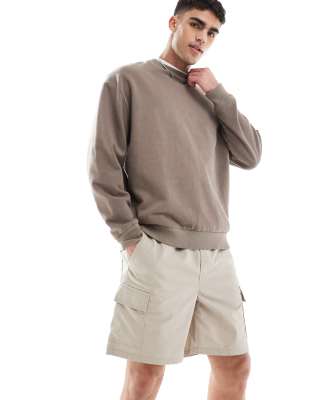 cargo shorts in beige-Black