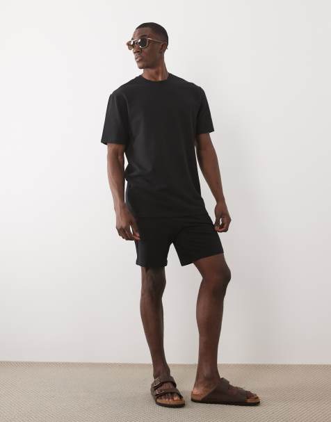 ONLY & Sons - Co-ord set van wafelstof met T-shirt met korte mouwen en shorts in zwart - view 1