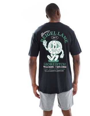ONLY & SONS – Czarny T-shirt oversize z nadrukiem Beigel Lane na plecach - view 1