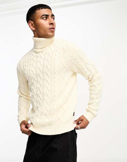 Only & Sons – Dzianinowy sweter o warkoczowym splocie z odwijanym golfem w kolorze ecru