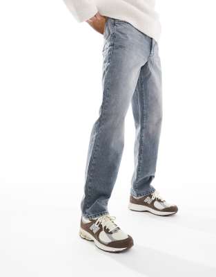 Edge straight leg jean in gray wash