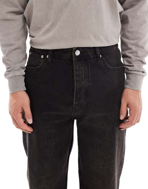 ONLY & SONS – Fade – Locker geschnittene Jeans in Schwarz mit braunem Vintage-Farbstich