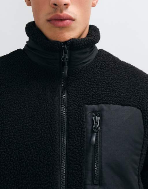 ONLY & SONS forro polar sherpa acolchado con bolsillo en contraste negro, 2 de 5