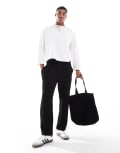 [ONLY & SONS] ONLY & SONS front seam knitted tapered trackies in black M Black