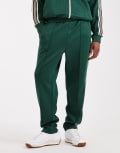 [ONLY & SONS] ONLY & SONS front seam trackpants with side stripe in dark green (Part of a set) XL Dark Green