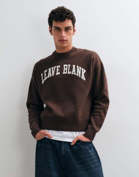 ONLY & SONS - Jersey de corte boxy con cuello redondo y estampado varsity en marrón - view 1