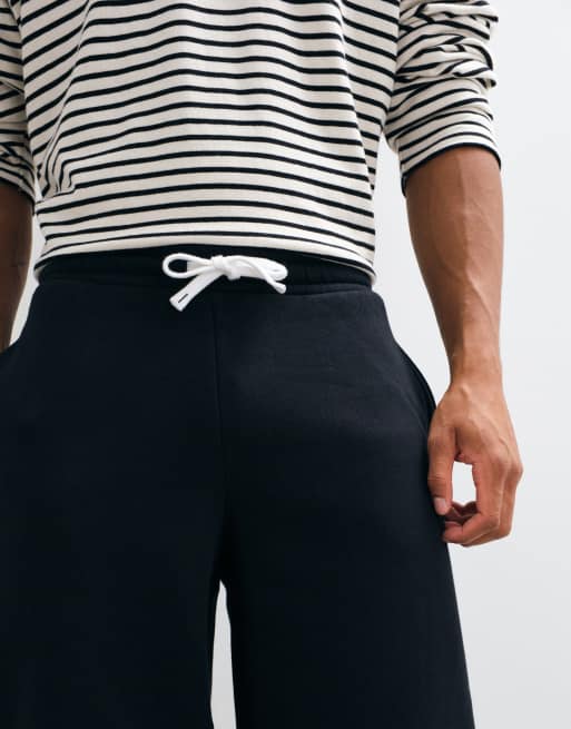 ONLY & SONS joggery z nogawkami barrel w kolorze czarnym, 3 z 5