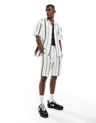 Only & Sons Linen Look Short