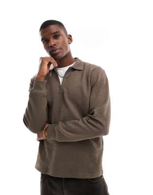 long sleeve 1/4 zip polo top in brown