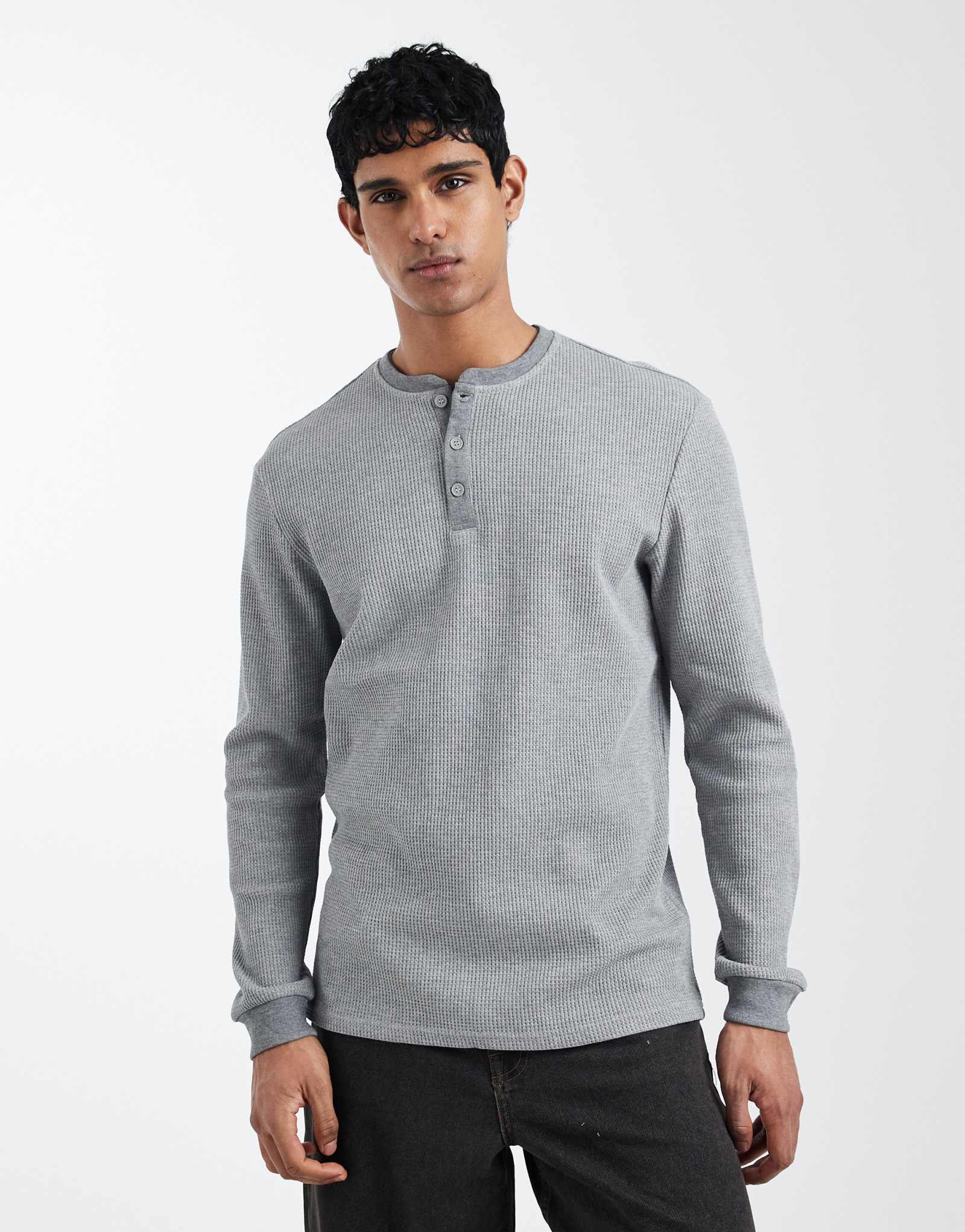 Футболка ONLY &SONS с длинным рукавом henley светло-серого вафельного цвета