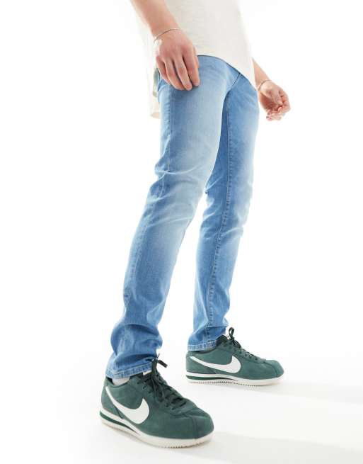 Only & Sons – Loom – Schmal geschnittene Jeans in verwaschenem Hellblau, 5 von 5