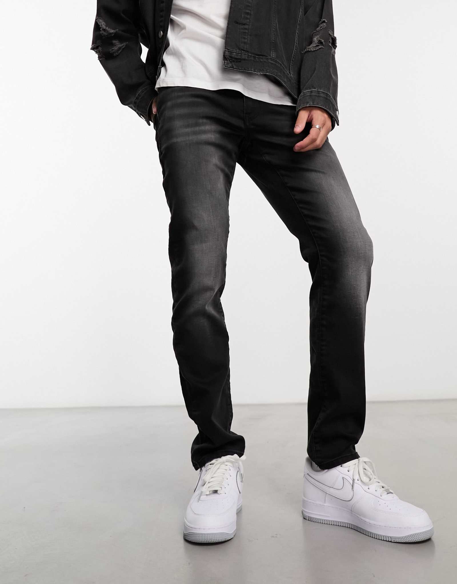 Джинсы-стрейч Only &Sons loom slim fit черного цвета, застиранные