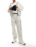 [ONLY & SONS] ONLY & SONS loose fit cargos with belt detail in stone-White XS Moonstruck