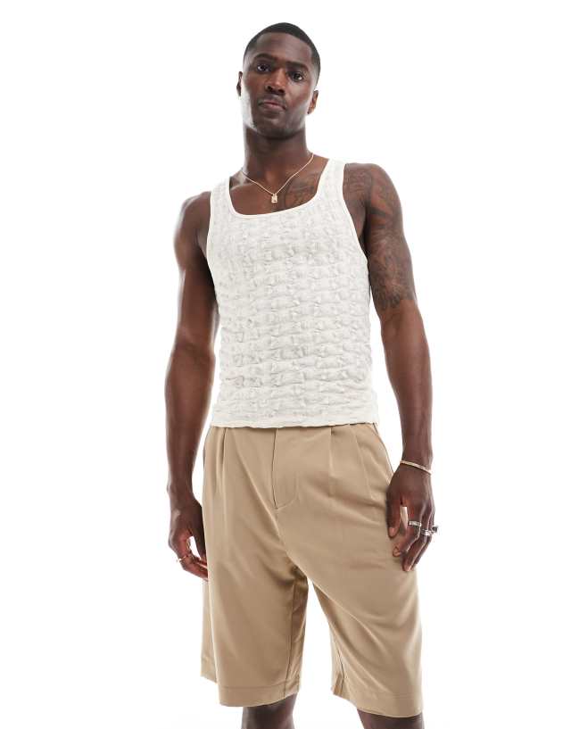 ONLY & SONS - loose fit pleated tailored short in beige