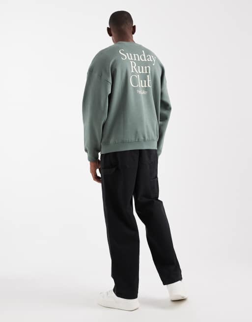 ONLY & SONS – Mörk, salviagrön sweatshirt i vintage fit med 'Run Club'-tryck baktill, 2 av 5