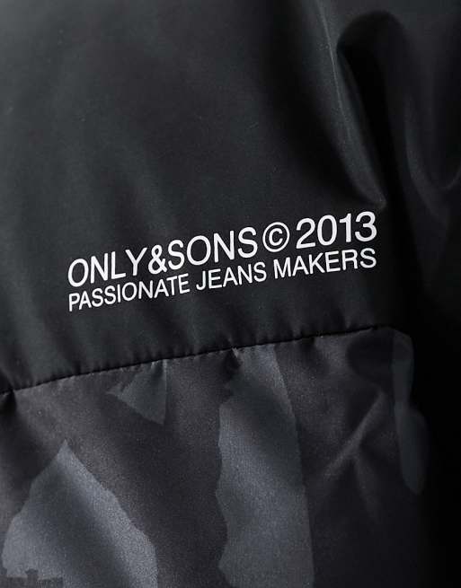 Only & Sons – Ocieplana czarna kurtka oversize o pudełkowym kroju ze wzorem, 3 z 4