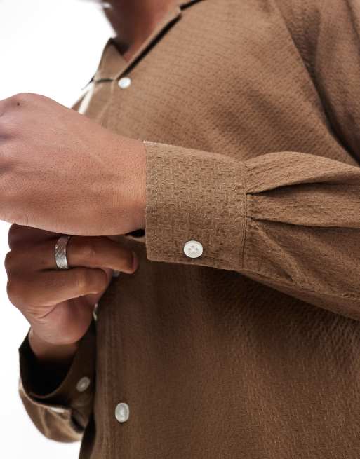 ONLY & SONS - Overhemd met lange mouwen, reverskraag en wafeltextuur in bruin, 3 van 4