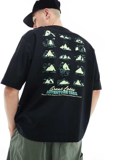 ONLY & SONS – Oversize-T-Shirt in Schwarz mit kleinem Berge-Print auf dem Rücken