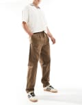 [ONLY & SONS] ONLY & SONS pleated loose fit pants in brown W28 L32 Brown