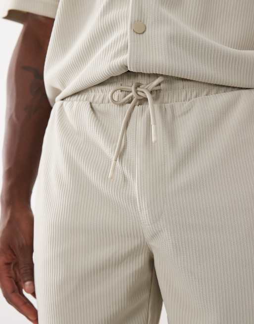 ONLY & SONS plisse shorts co-ord in beige, 2 of 5