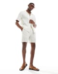 [ONLY & SONS] ONLY & SONS pull on cheesecloth shorts in cream (part of a set)-Neutral XL Egret