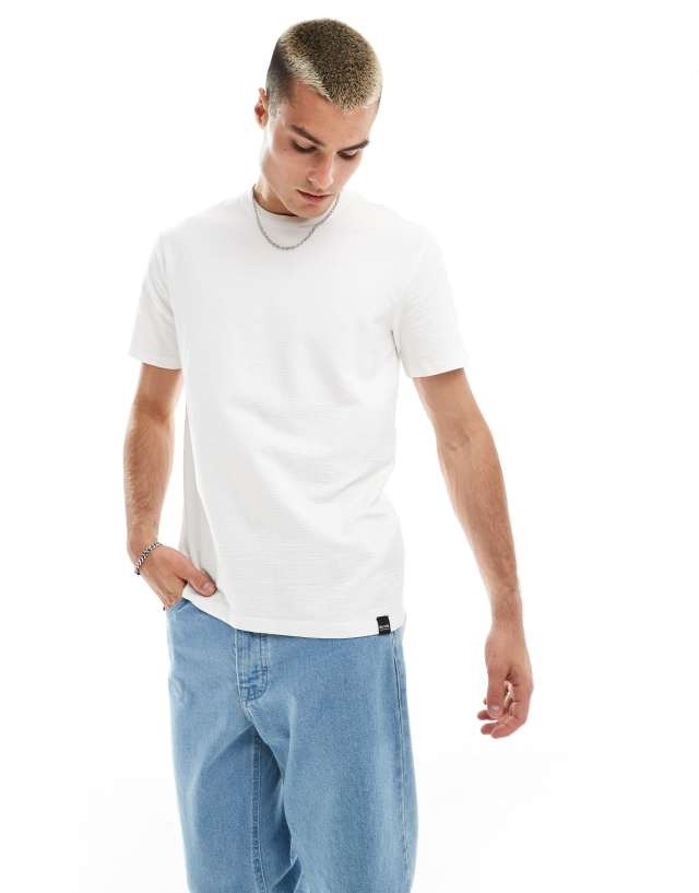 ONLY & SONS - regular fit seersucker t-shirt in white