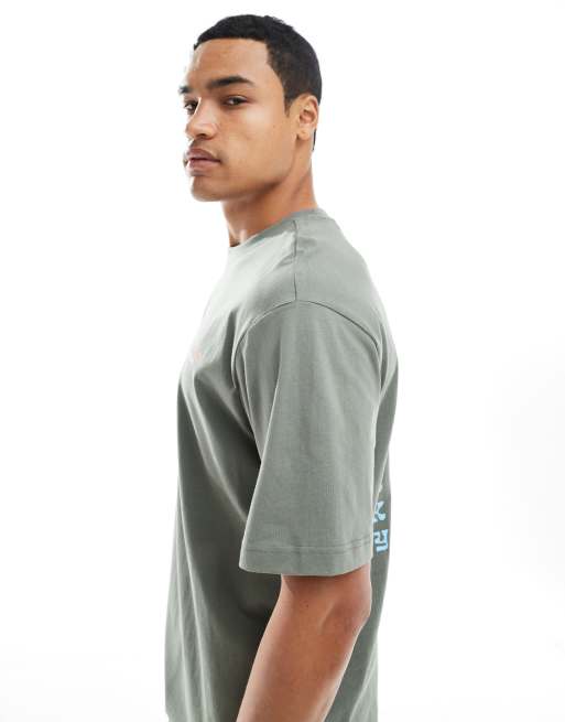 Only & Sons – Relaxed-Fit-T-Shirt in Anthrazit mit Essstäbchen-Rückenprint, 4 von 5