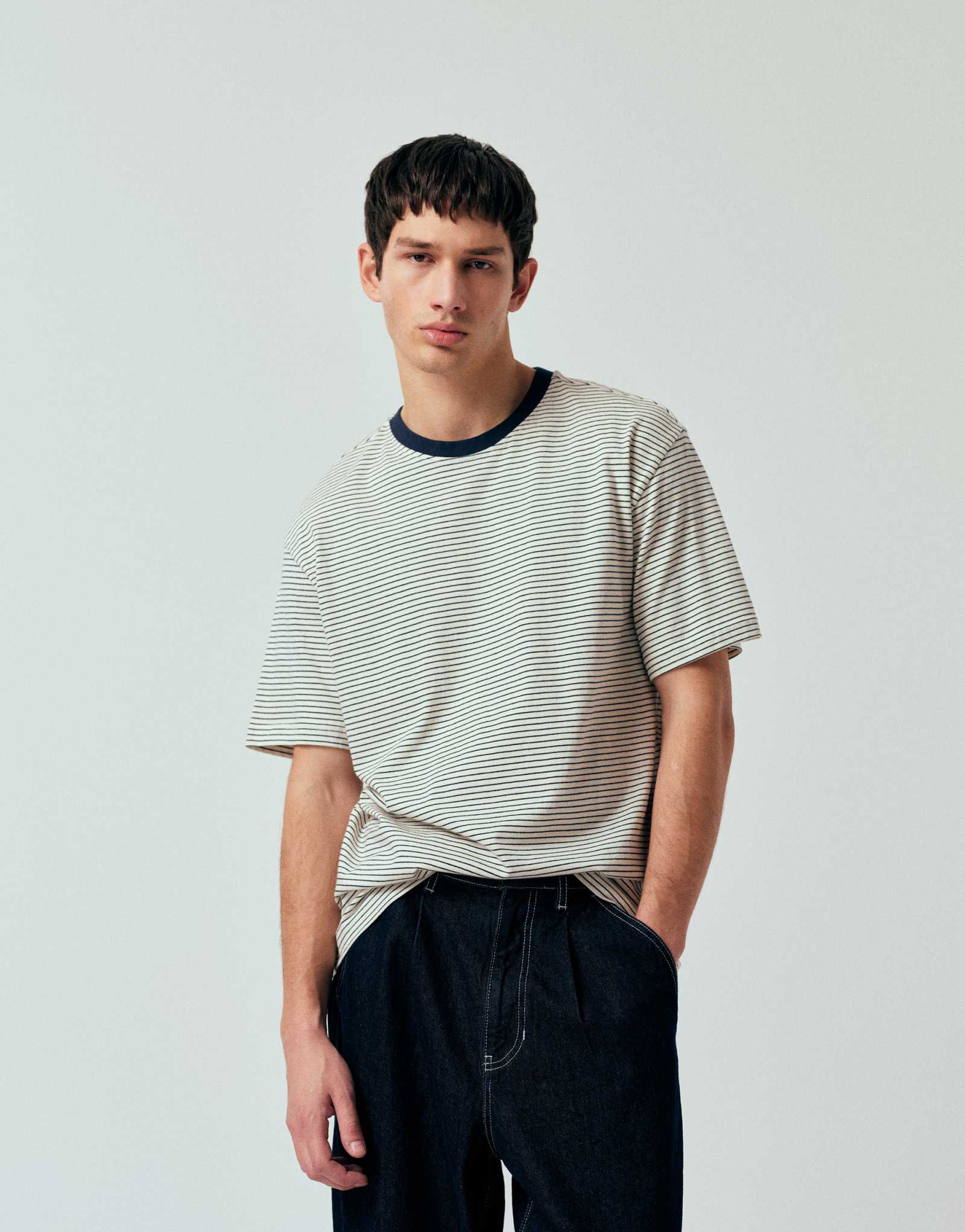 Футболка свободного кроя ONLY &SONS в кремовую полоску