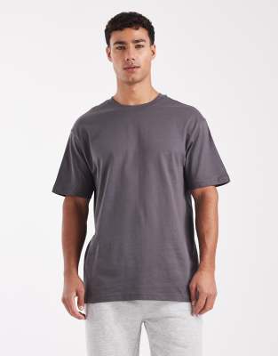 relaxed fit t-shirt in dark gray