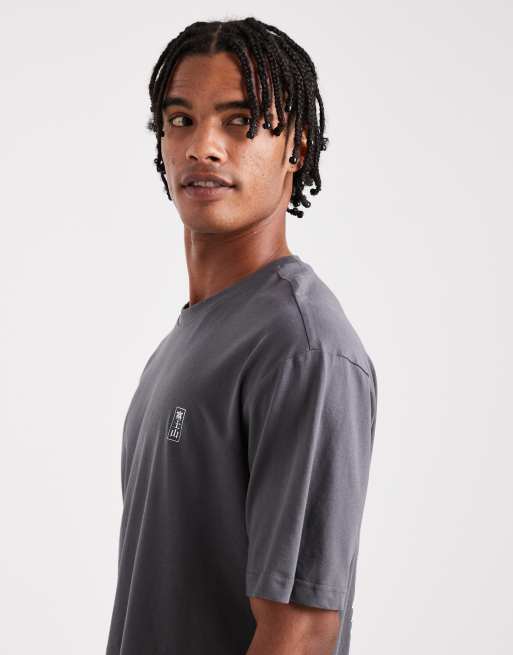 ONLY & SONS – Relaxed-Fit-T-Shirt in Dunkelgrau mit „Fuji“-Rückenprint, 4 von 5