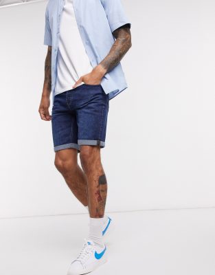 relaxed slim fit