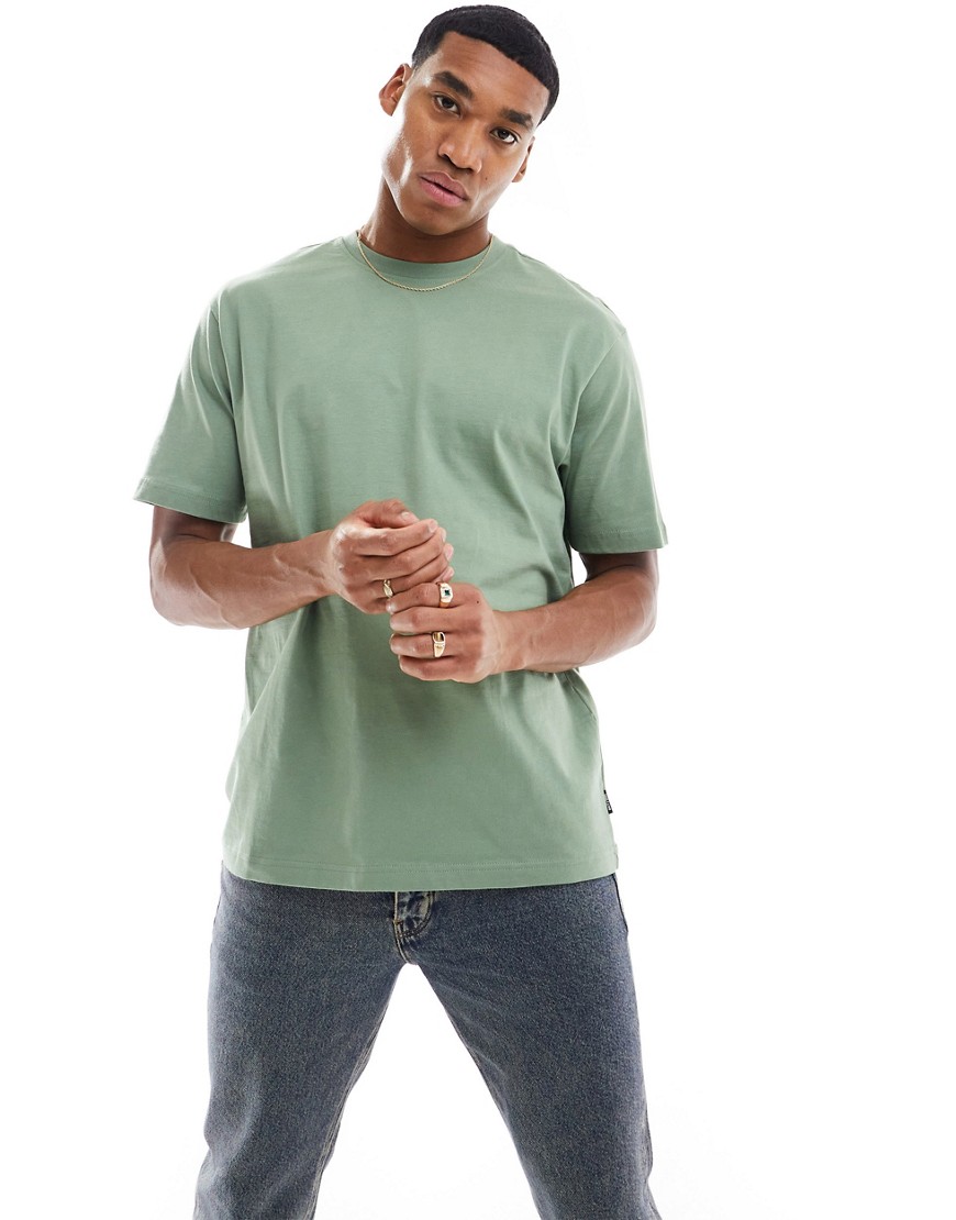 ONLY & SONS relaxed t-shirt in green