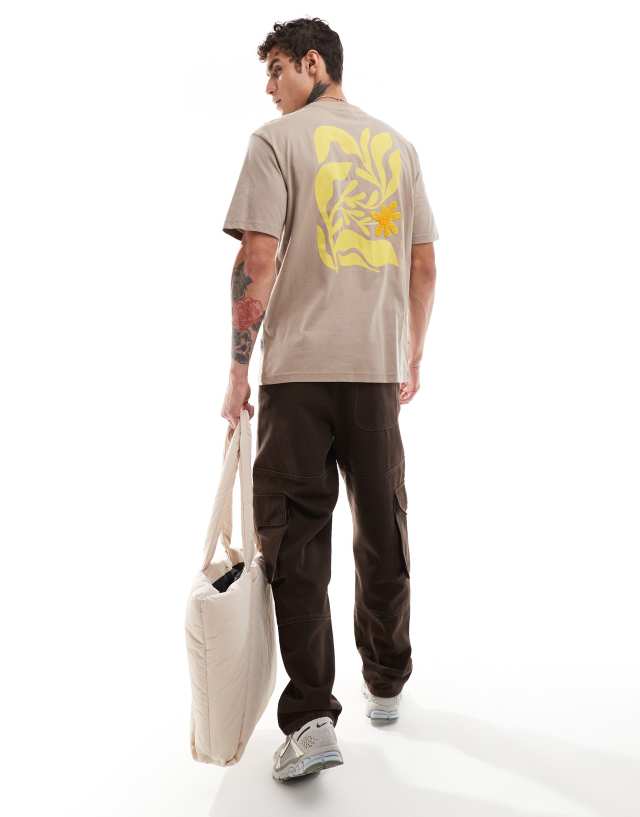 ONLY & SONS - relaxed t-shirt with floral back print in beige