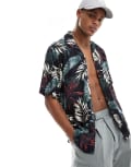 [ONLY & SONS] ONLY & SONS revere collar regular fit viscose shirt in black leaf print S Black