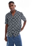 [ONLY & SONS] ONLY & SONS revere collar shirt with tile paisley print in navy-Green S Cerulean