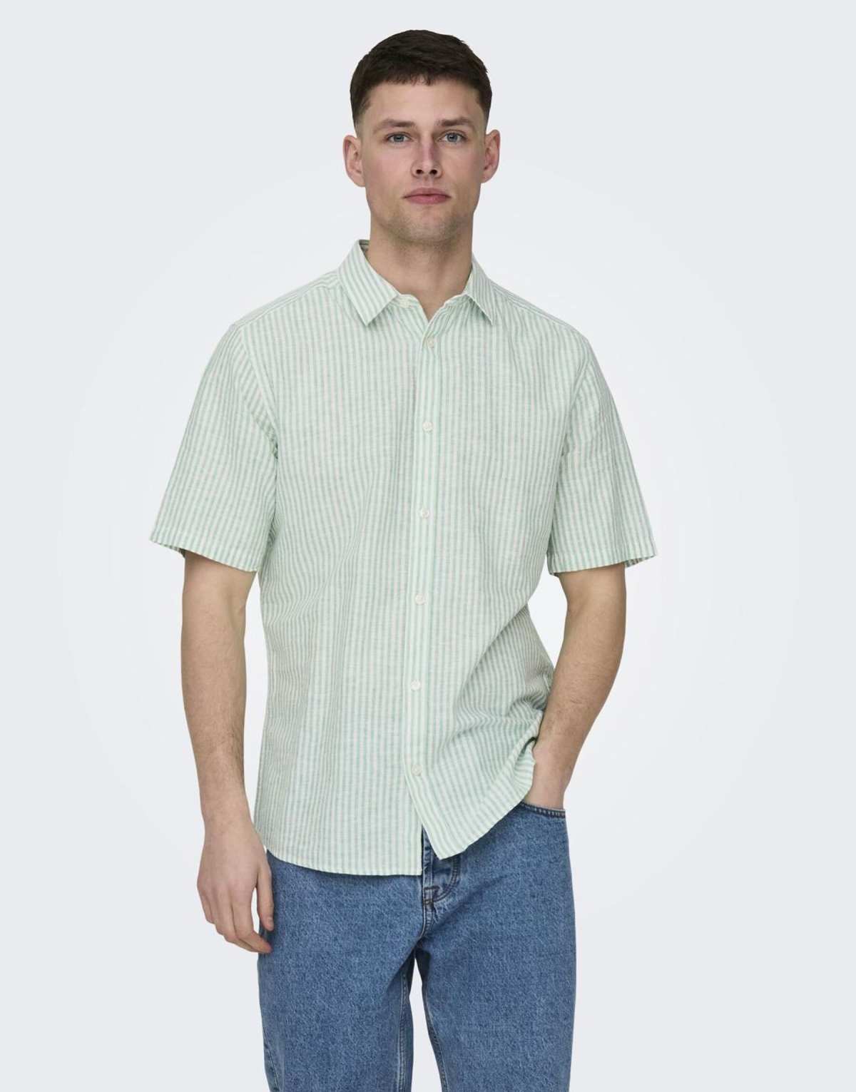 ONLY & SONS Shirt in greenbriar