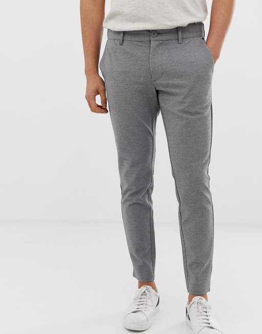 tapered fit pants