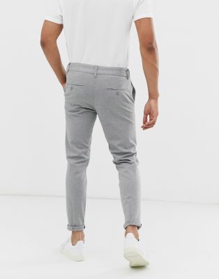 pantalon tapered fit