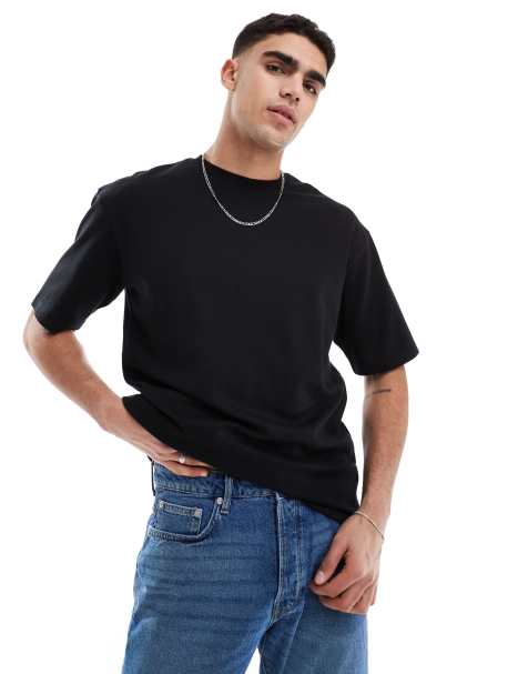 ONLY & SONS - Sort T-shirt med afslappet pasform i Airflex-stof - view 1