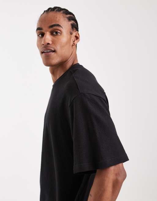 ONLY & SONS structured oversized t-shirt in black, 4 of 5