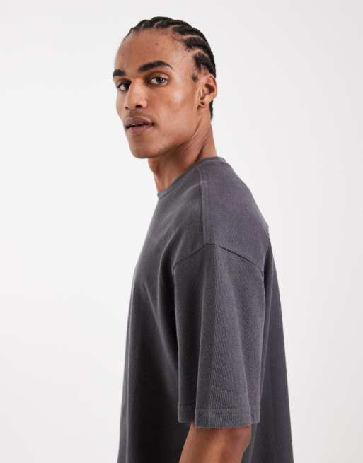 ONLY & SONS structured oversized t-shirt in charcoal gray, 4 of 5