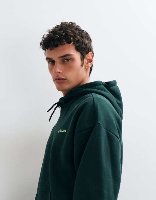 ONLY & SONS - Sudadera con capucha extragrande con estampado trasero galleri en verde oscuro, 2 de 5