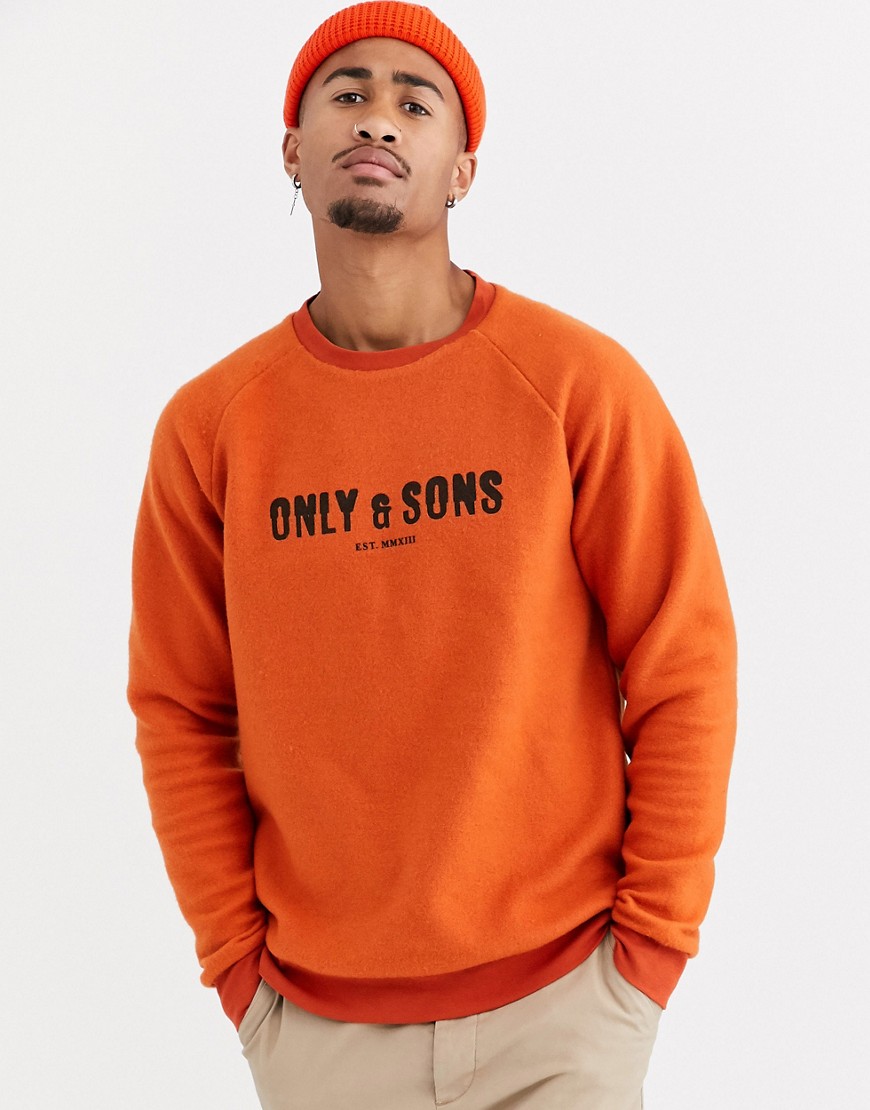 Only & Sons - Sweater in omgekeerde stof met logo in oranje