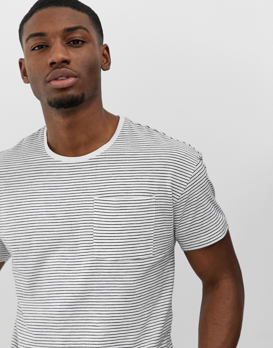 Only & Sons - T-shirt a righe con spalle scivolate-Bianco