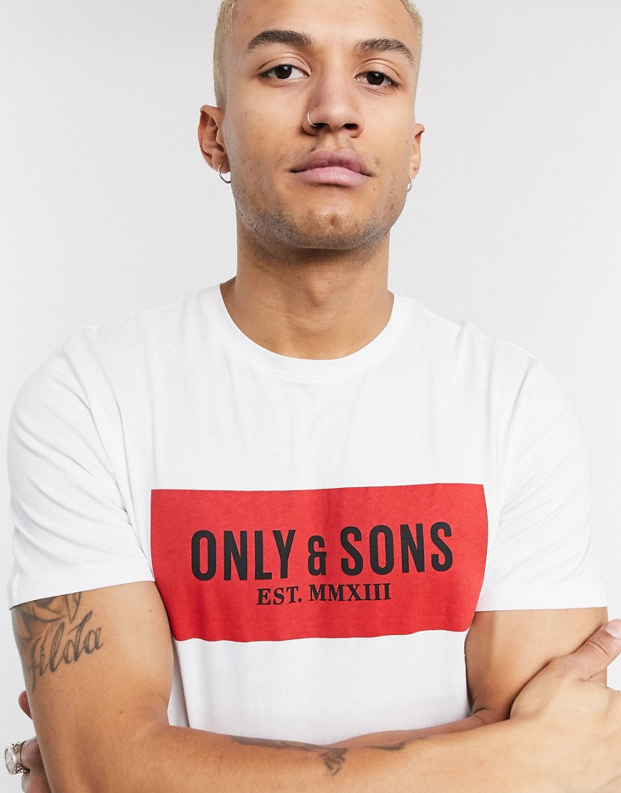 Only & Sons - T-shirt bianca con logo grande sul petto-Bianco