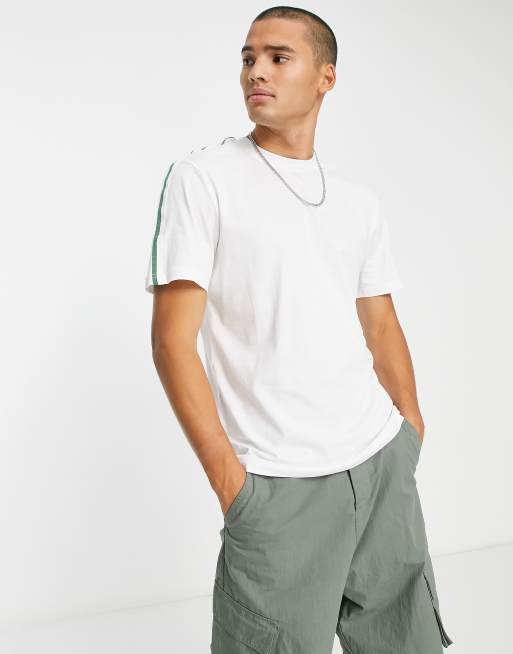 Only & Sons – T-Shirt in Weiß mit farblich abgesetzten Streifendetails 