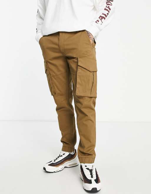 langzaam ethiek meteoor Only & Sons tapered fit cargo pants in black | ASOS