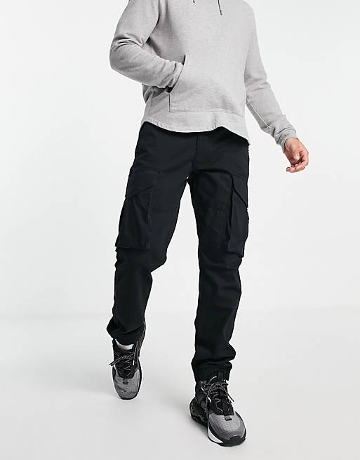 Only & Sons tapered fit cargo trousers in black | ASOS